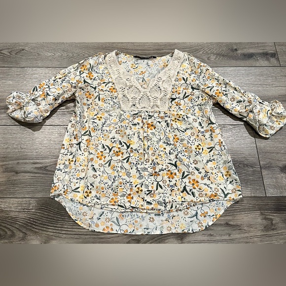 Women’s Zara Basic Floral Print Crochet Boho Blouse Size Large - Picture 1 of 7
